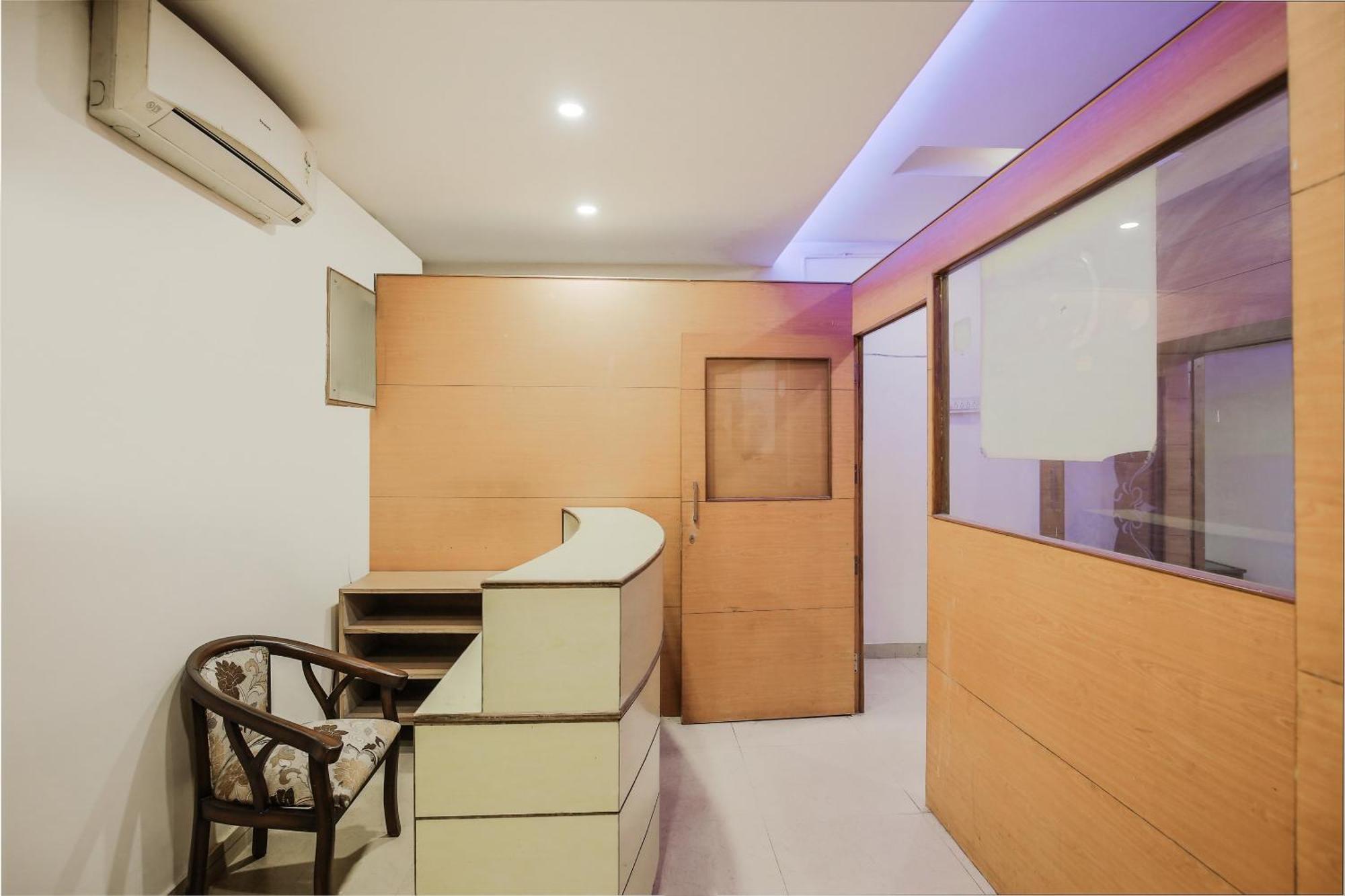 Hotel Collection O Sapphire Chandīgarh Exterior foto